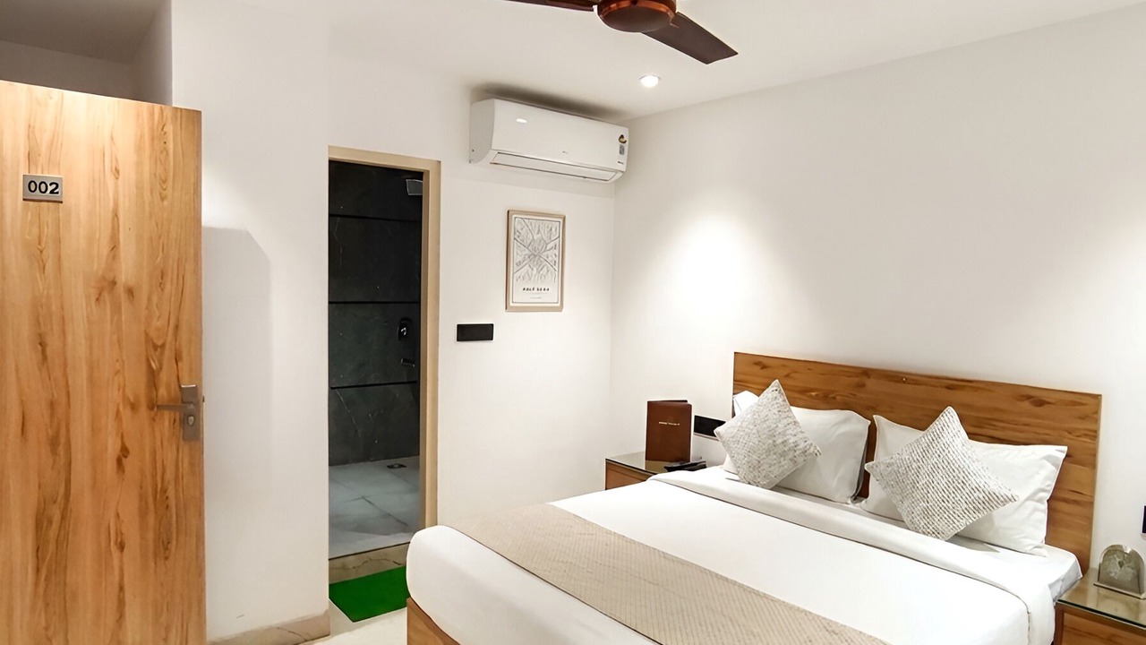 Photo of Bedroom in Mahipalpur Extension