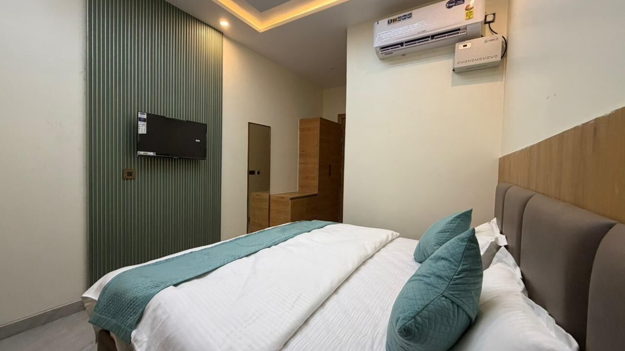 Photo of Bedroom in Barsana