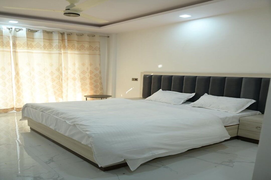Photo of Bedroom in Khirsu