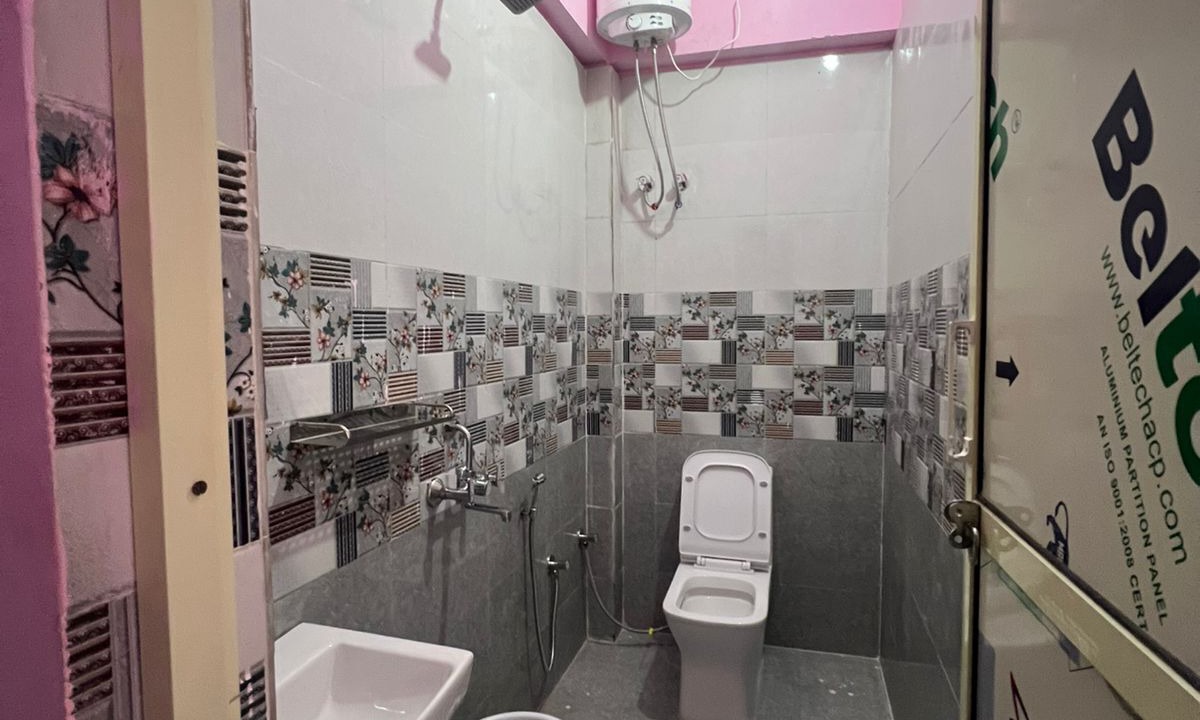 Photo of Bathroom in Karnaprayag