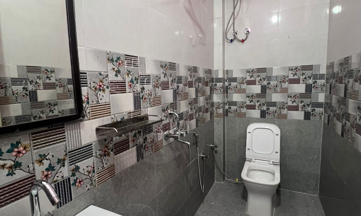 Photo of Bathroom in Karnaprayag
