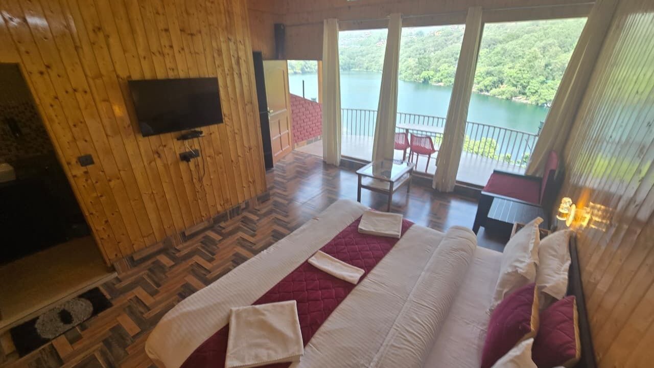 Photo of Bedroom in Naukuchiyatal