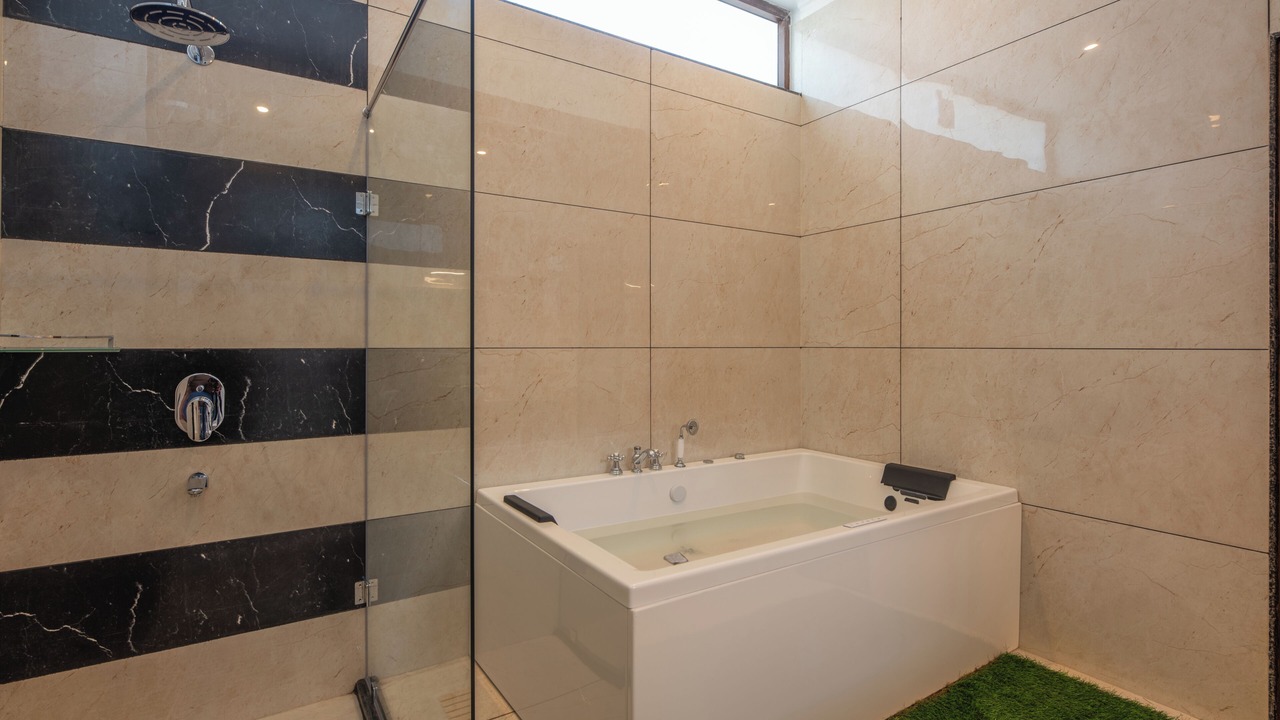 Photo of Bathroom in Kaul