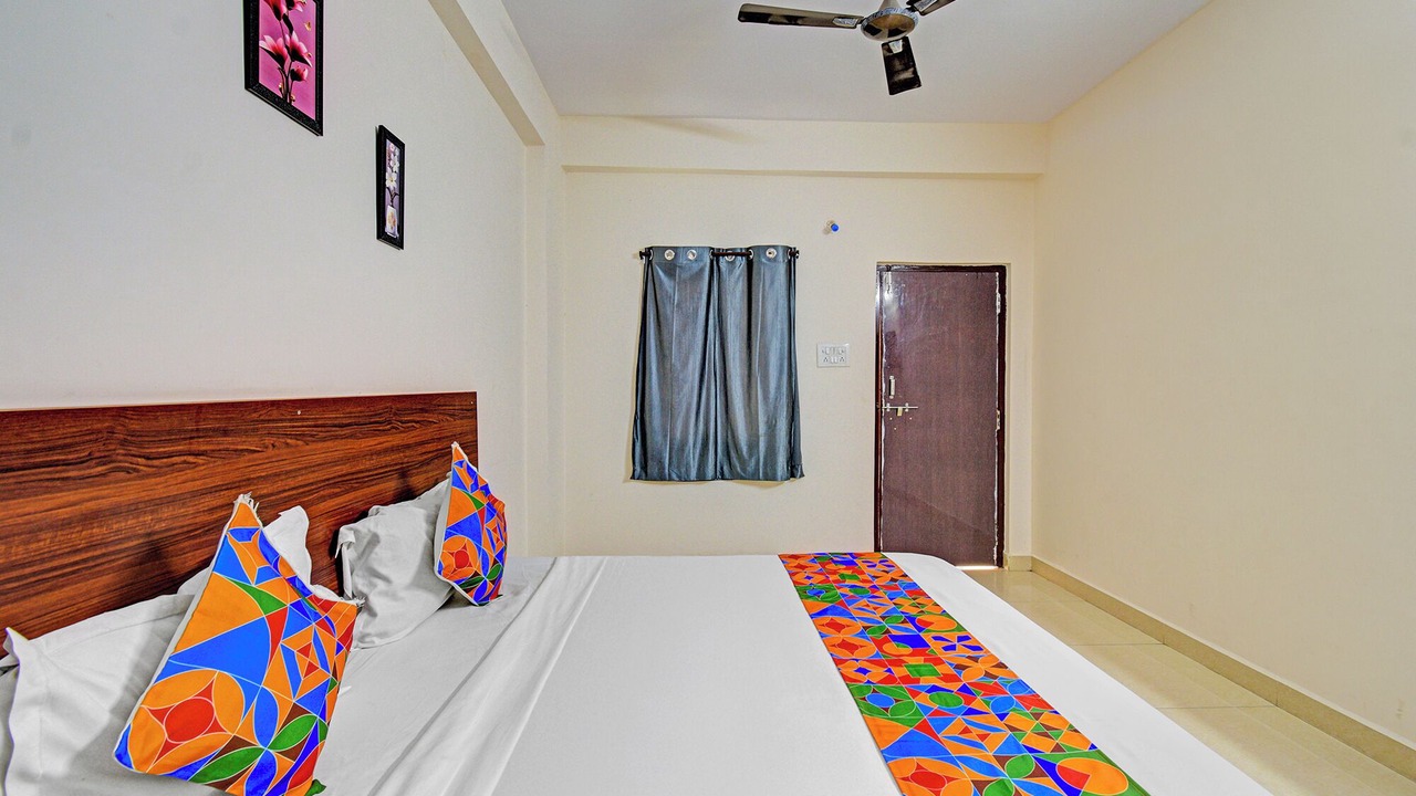 Photo of Bedroom in Ameerpet
