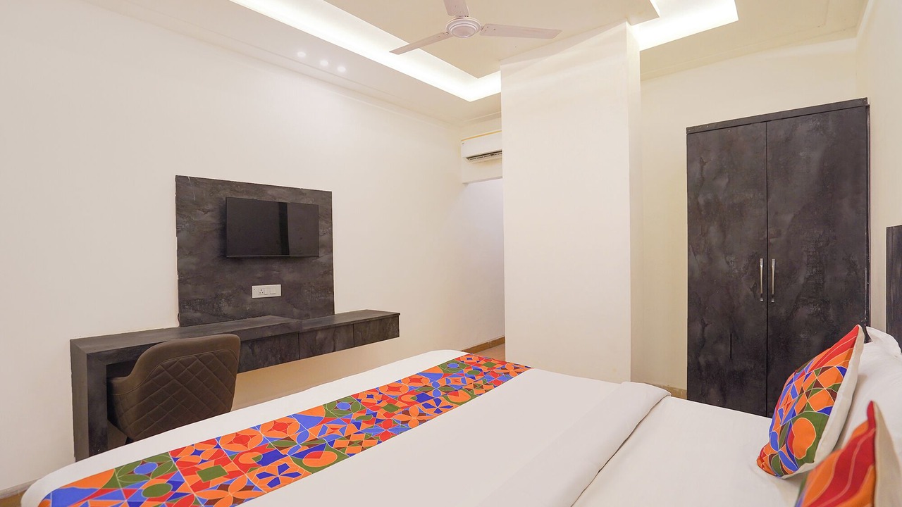 Photo of Bedroom in Kakarmatha
