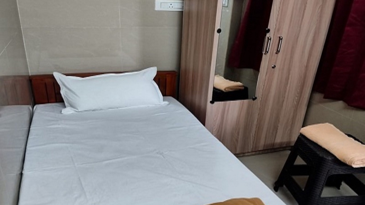 Photo of Bedroom in Koyambedu