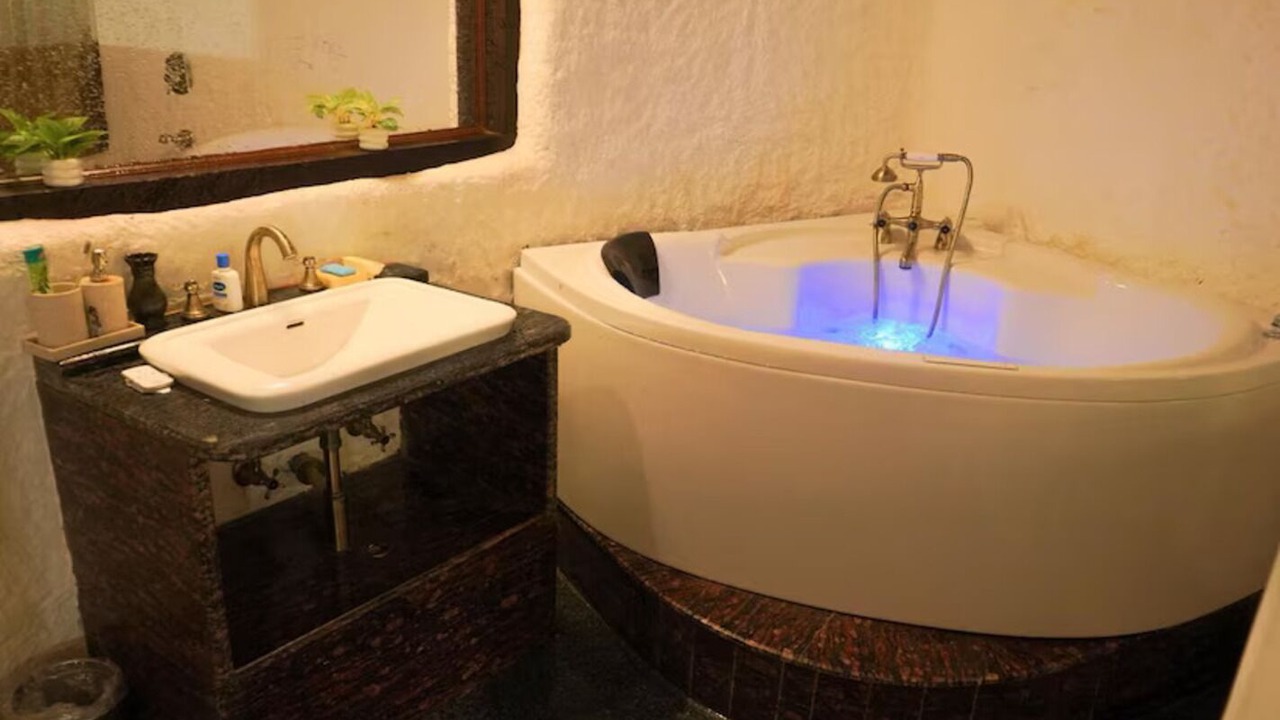 Photo of Bathroom in Nainital
