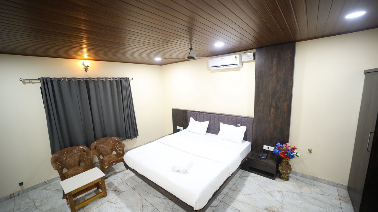 Photo of Bedroom in Murudeshwara