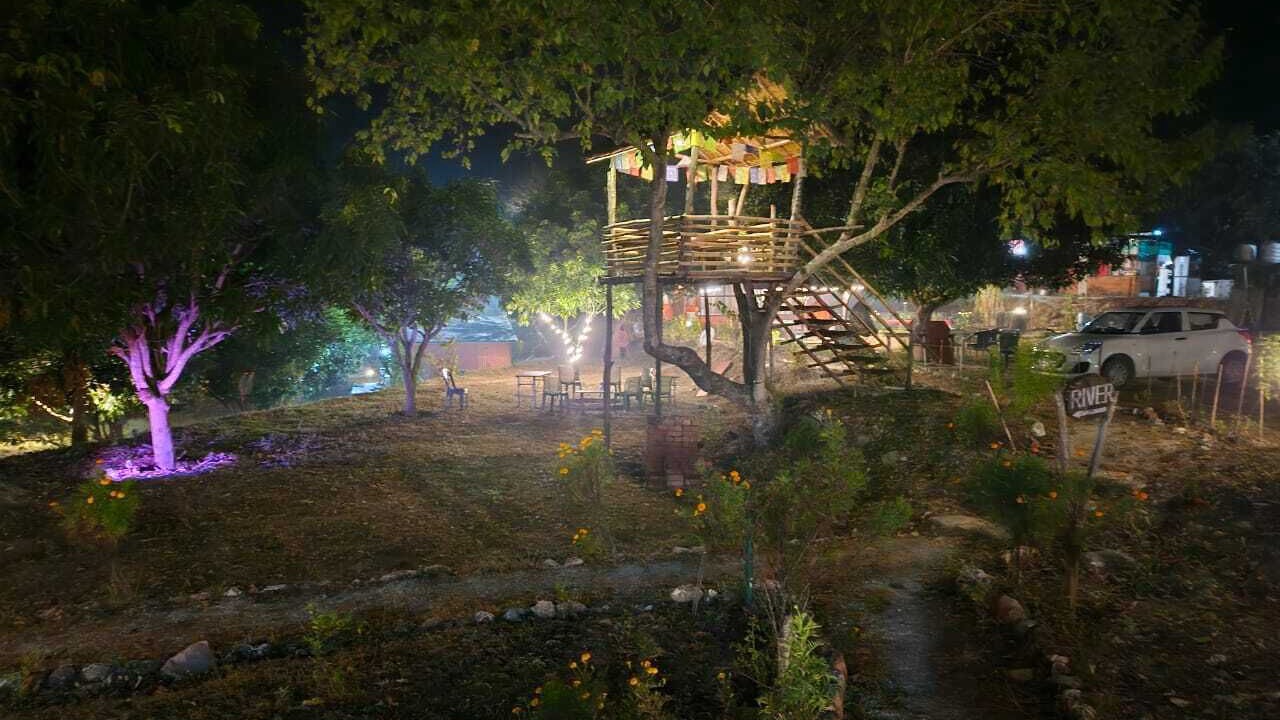Photo of Outdoor in Jakh