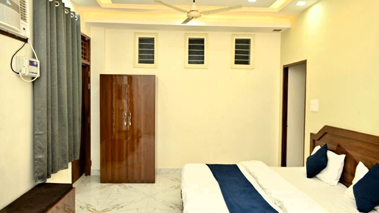 Photo of Bedroom in Kalyanpur