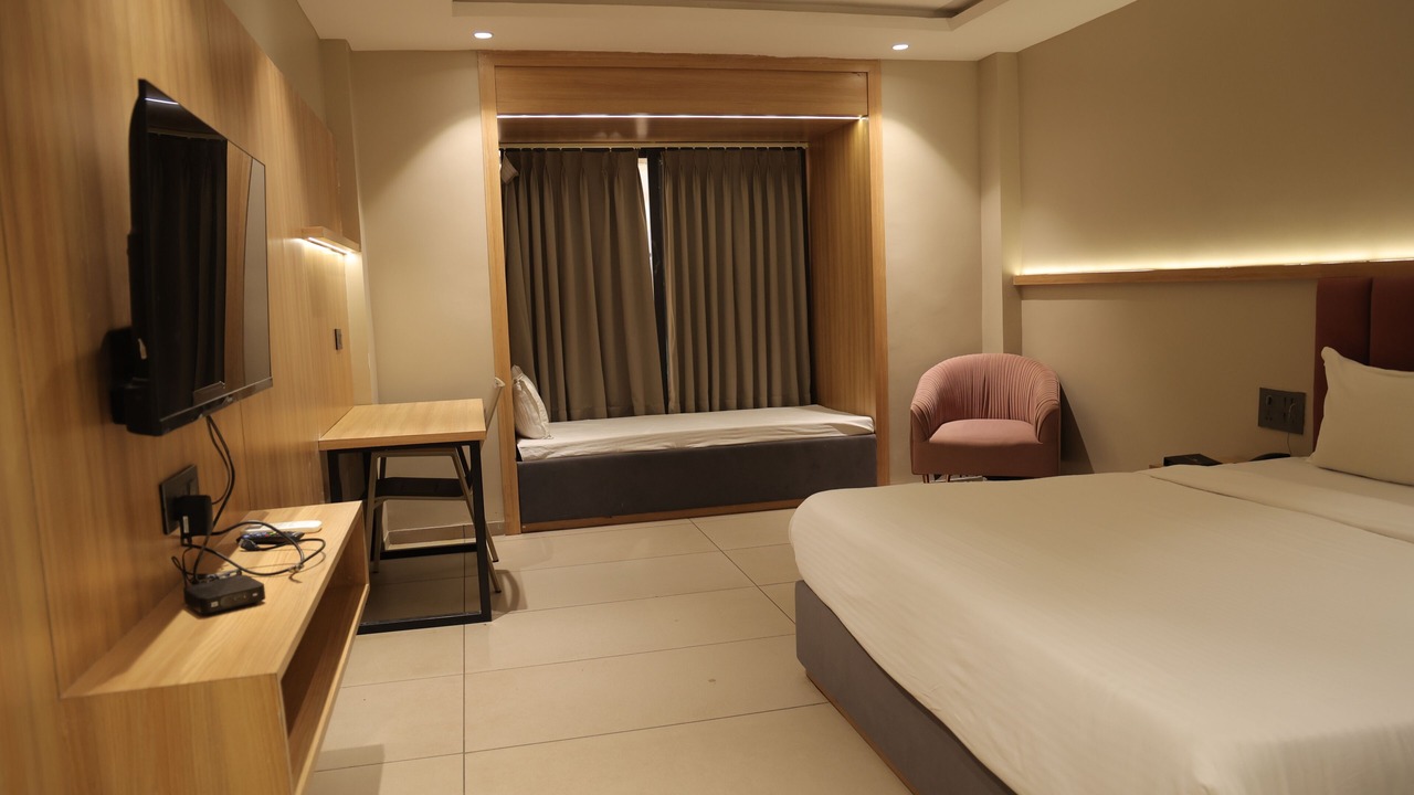 Photo of Bedroom in Hoshangabad