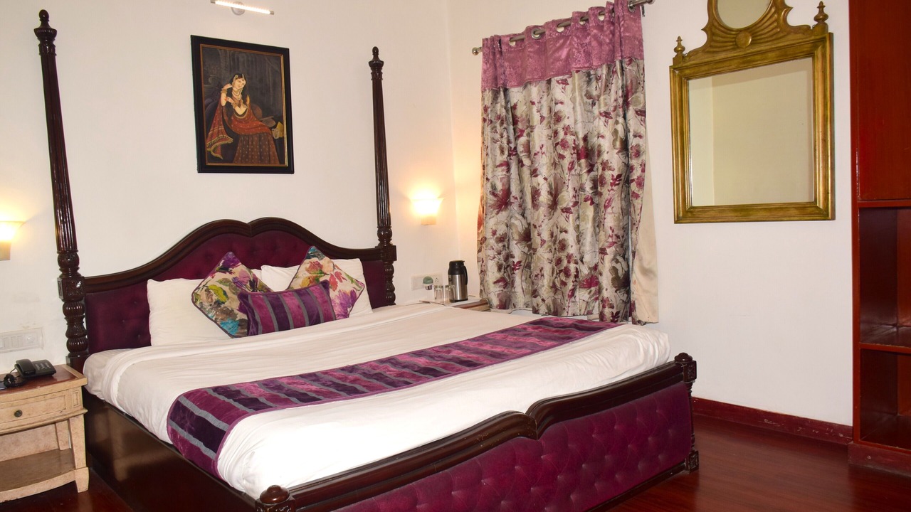 Photo of Bedroom in Mount Abu