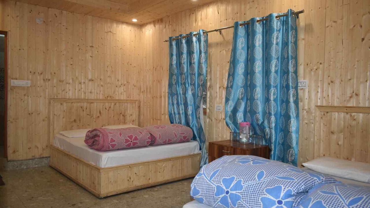 Photo of Others in Bhatwari