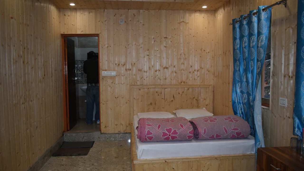 Photo of Patio Balcony in Bhatwari