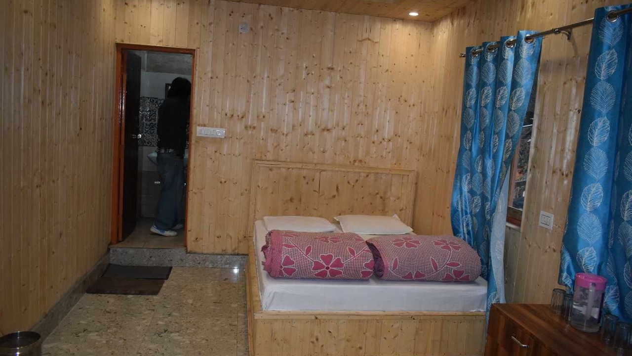 Photo of Others in Bhatwari