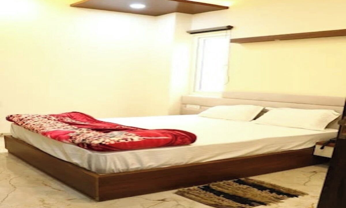 Photo of Bedroom in Hapur