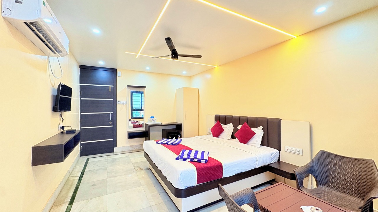 Photo of Bedroom in Tarapith