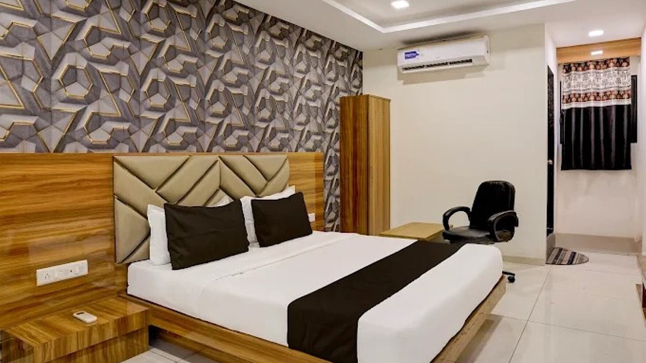 Photo of Bedroom in Vadodara