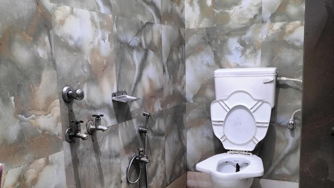 Photo of Bathroom in Tarapith