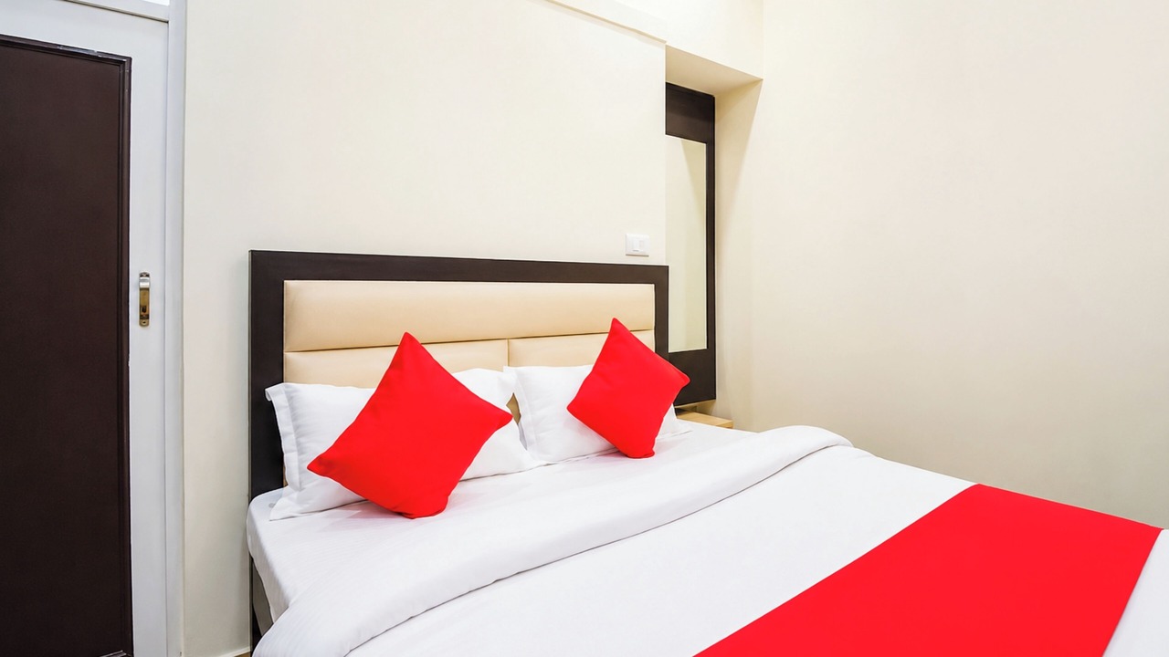 Photo of Bedroom in Charbagh