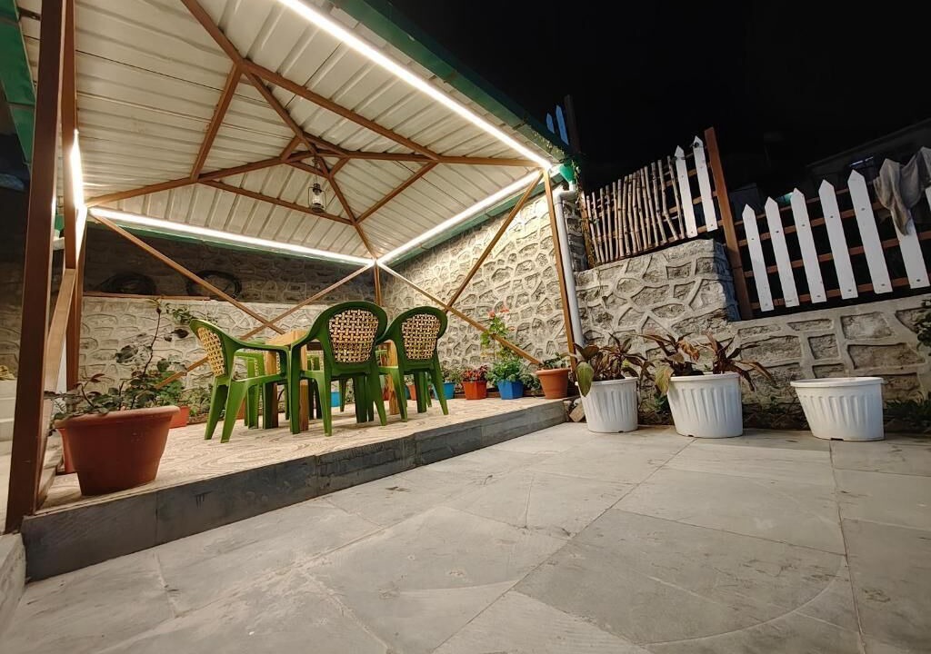 Photo of Patio Balcony in Mukteshwar