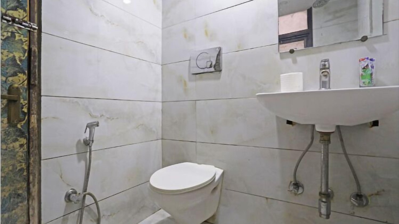 Photo of Bathroom in Paharganj
