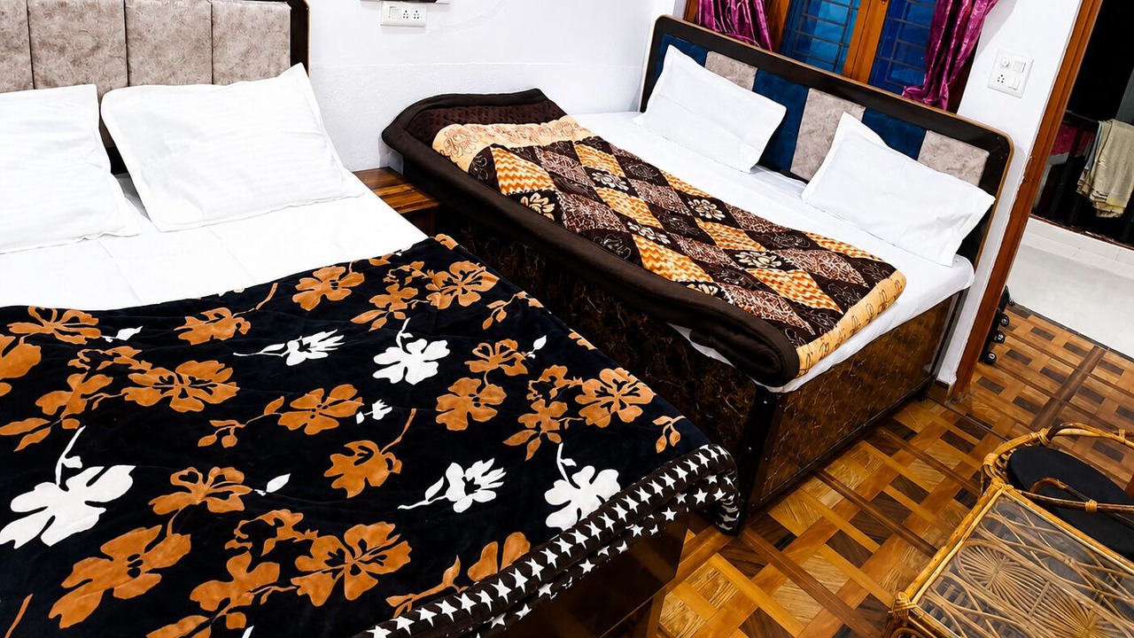 Photo of Bedroom in Guptkashi
