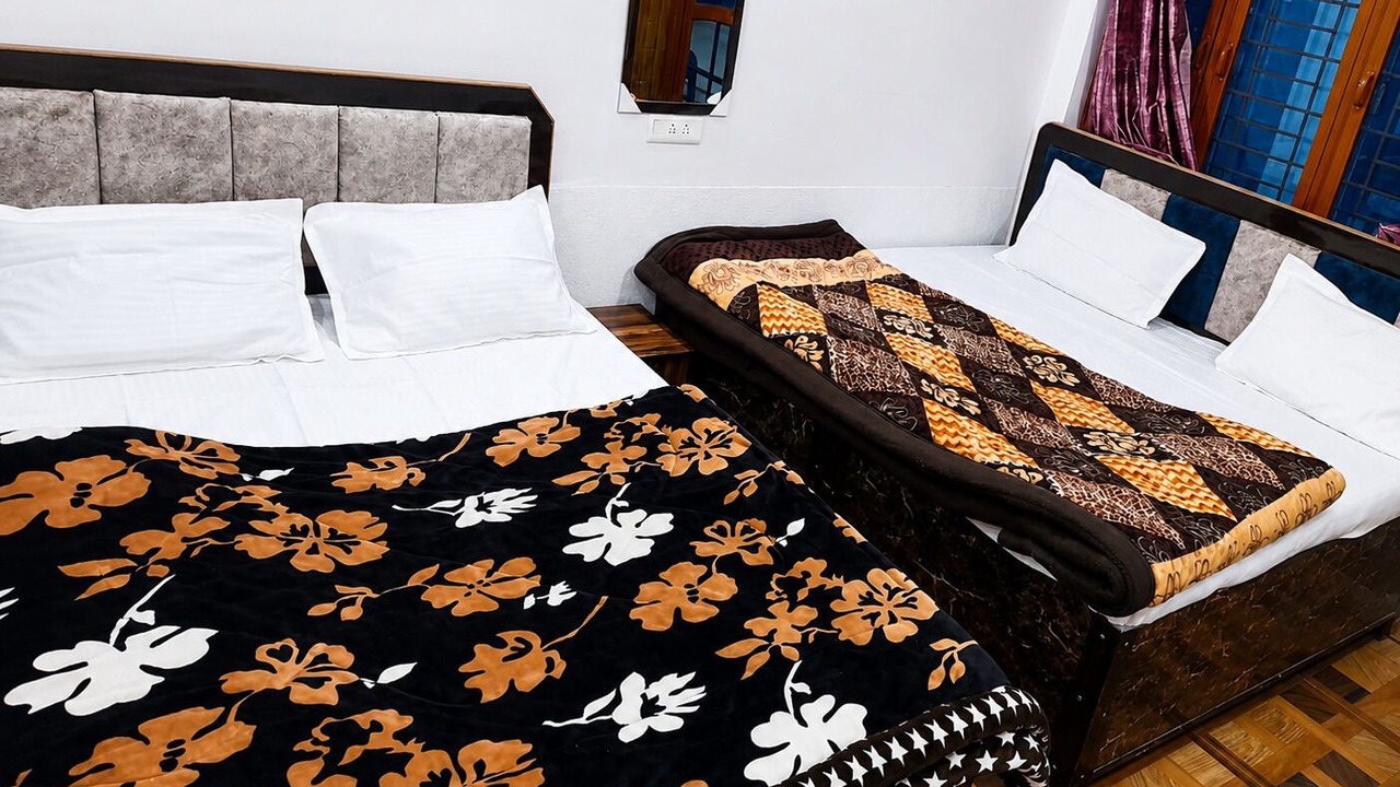 Photo of Bedroom in Guptkashi