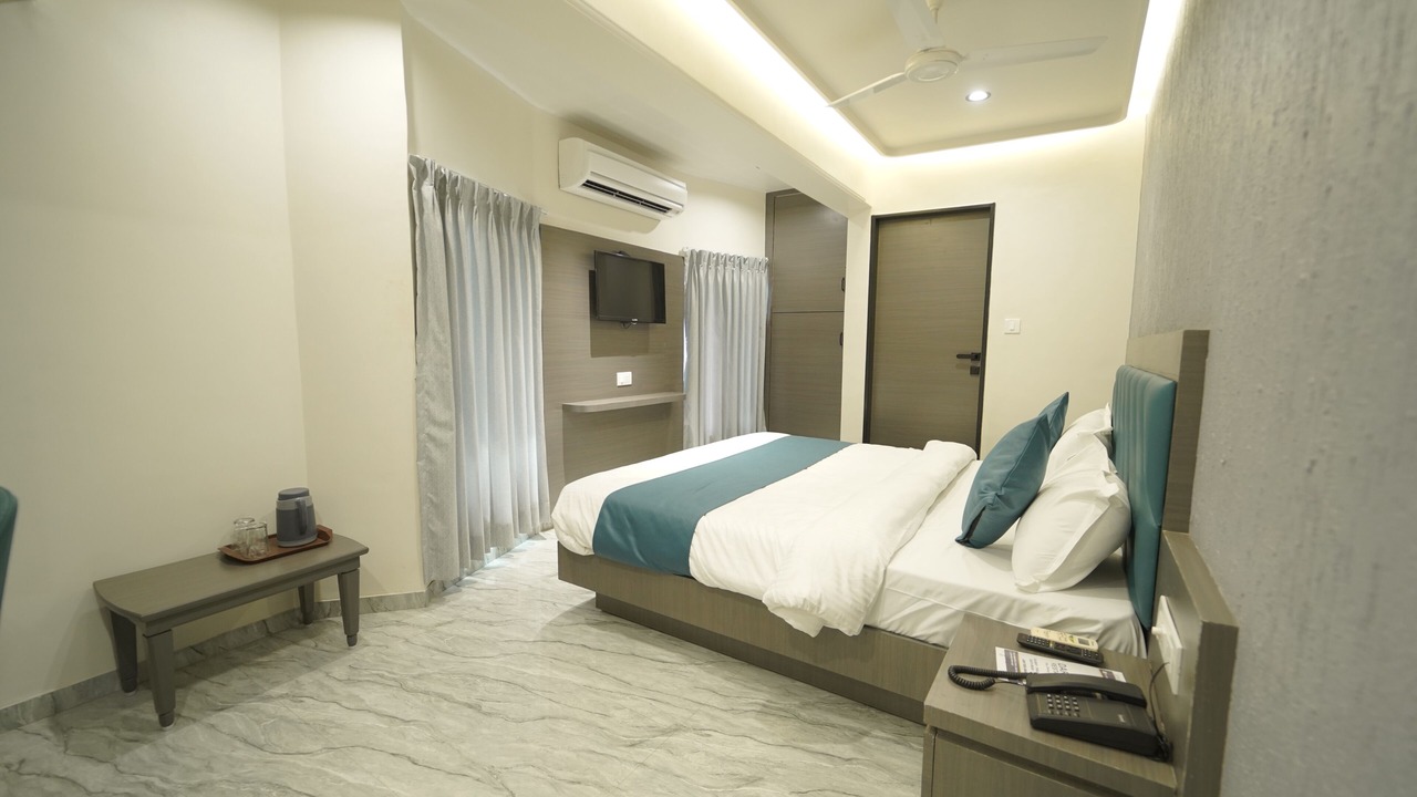 Photo of Bedroom in Sayajiganj
