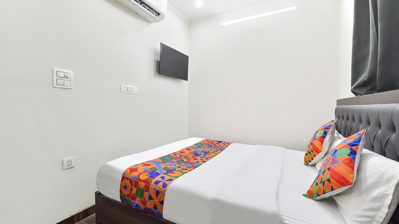 Photo of Bedroom in Malviya Nagar