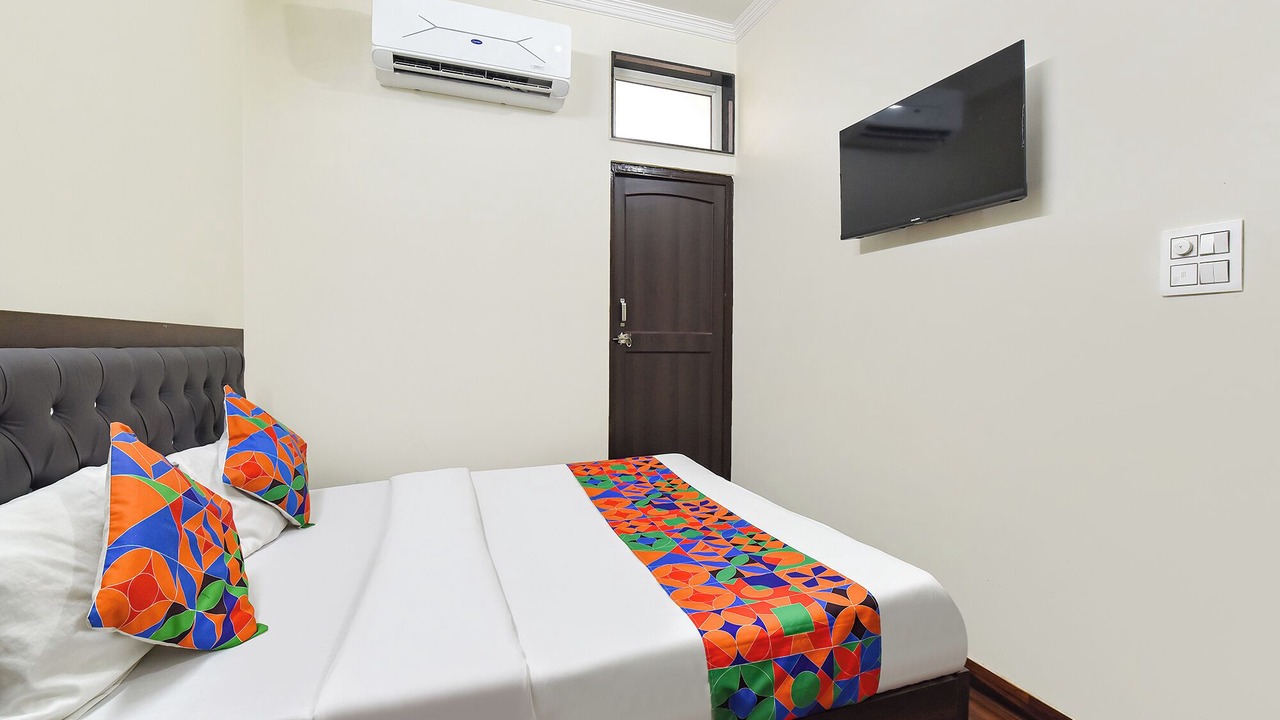 Photo of Bedroom in Malviya Nagar