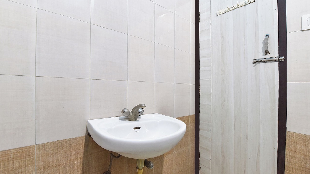 Photo of Bathroom in Shri Madhopur