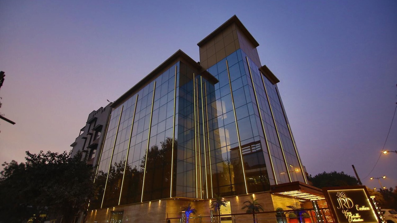 Photo of Buildings in Safdarjung Enclave