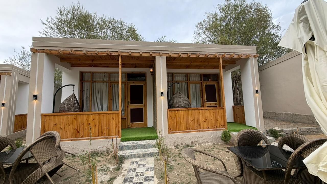 Photo of Outdoor in Hunder