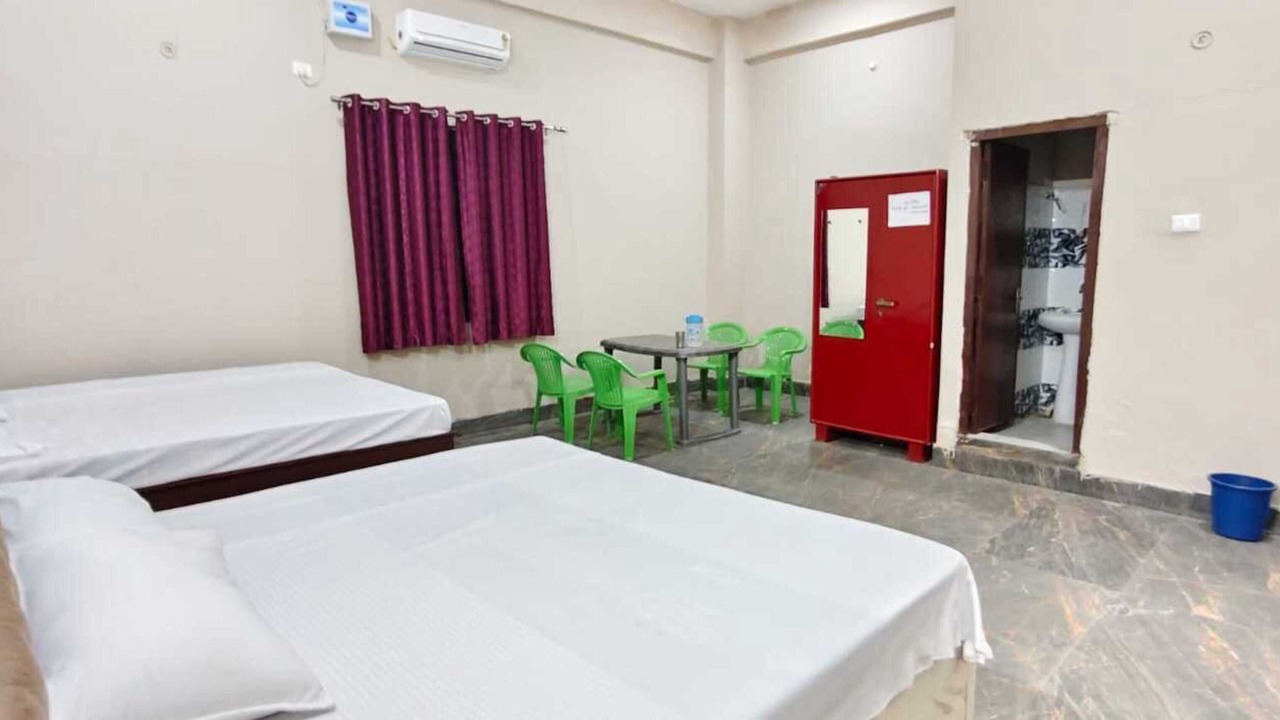 Photo of Bedroom in Dibiyapur