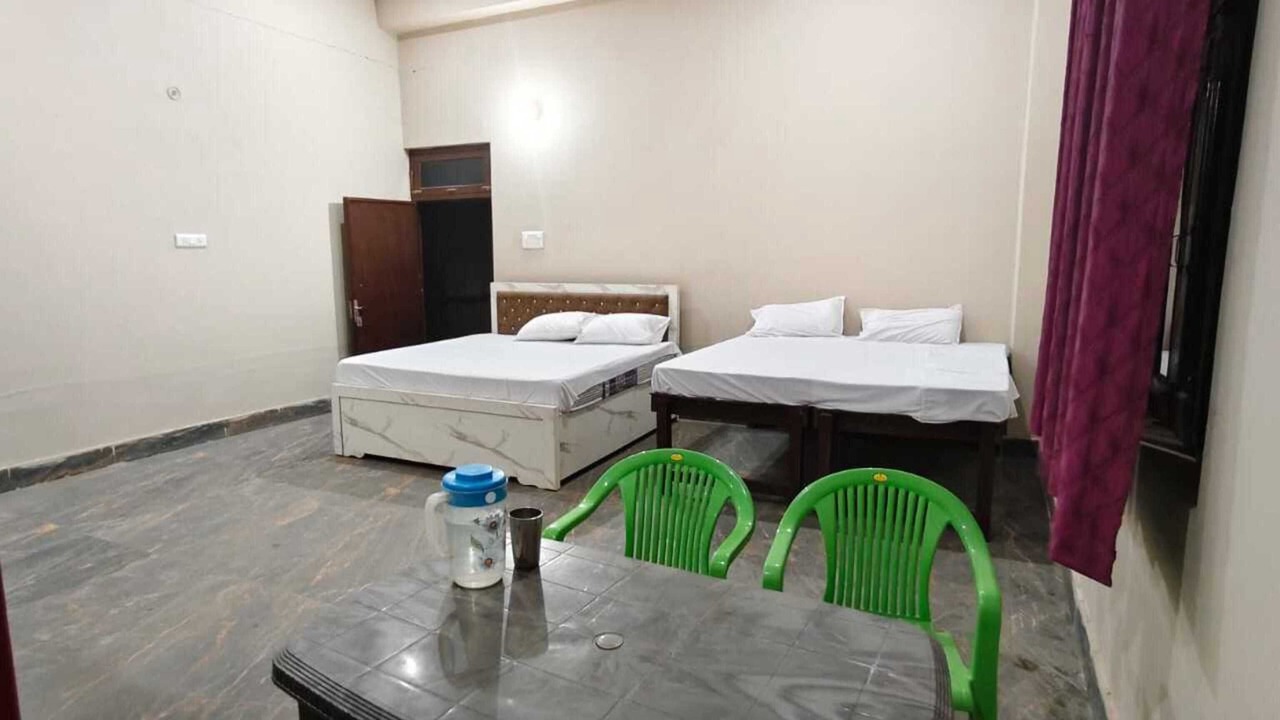 Photo of Bedroom in Dibiyapur