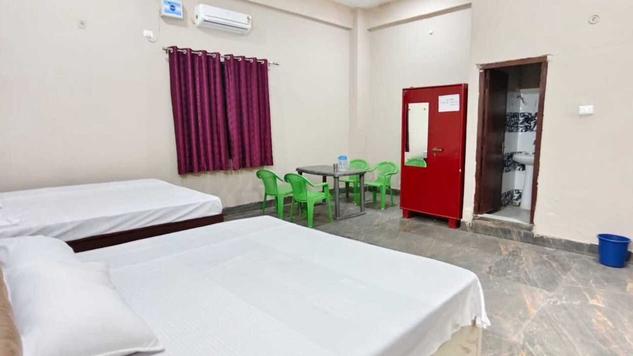 Photo of Bedroom in Dibiyapur