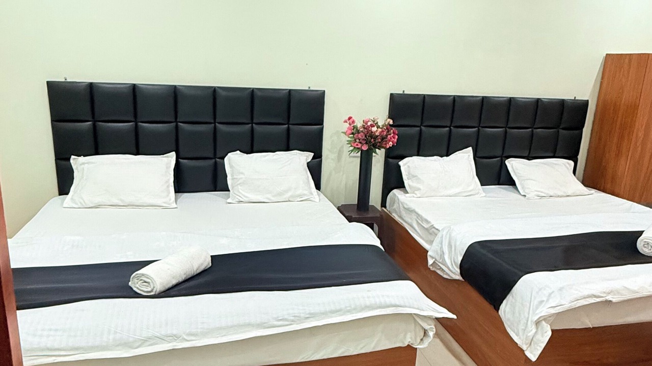Photo of Bedroom in Naini