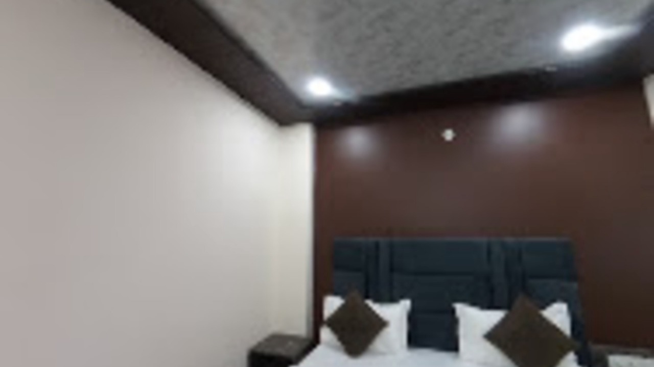 Photo of Bedroom in Auli