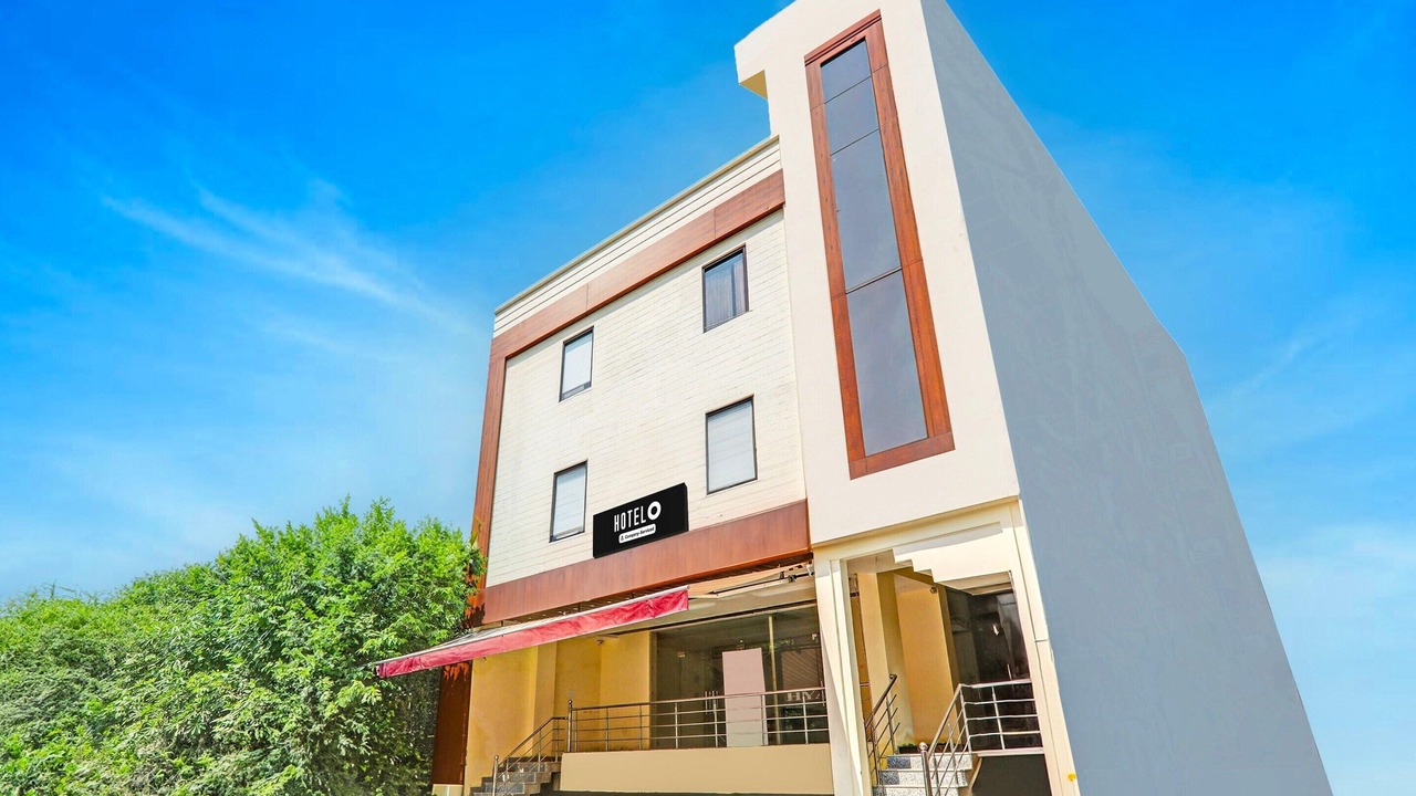 Photo of Outdoor in Hazratganj