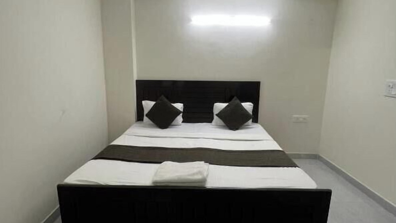 Photo of Bedroom in DLF Farms