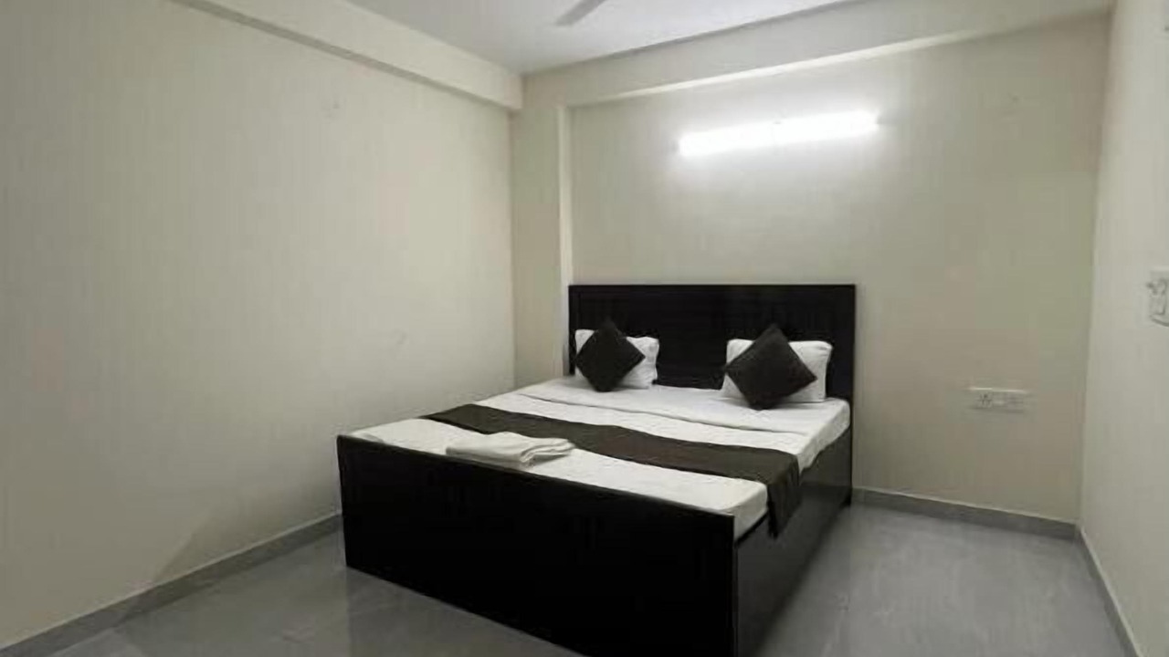 Photo of Bedroom in DLF Farms