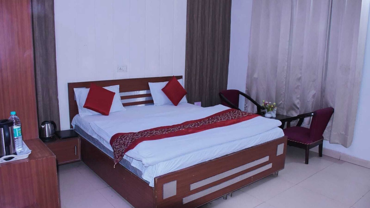Photo of Bedroom in Meerut