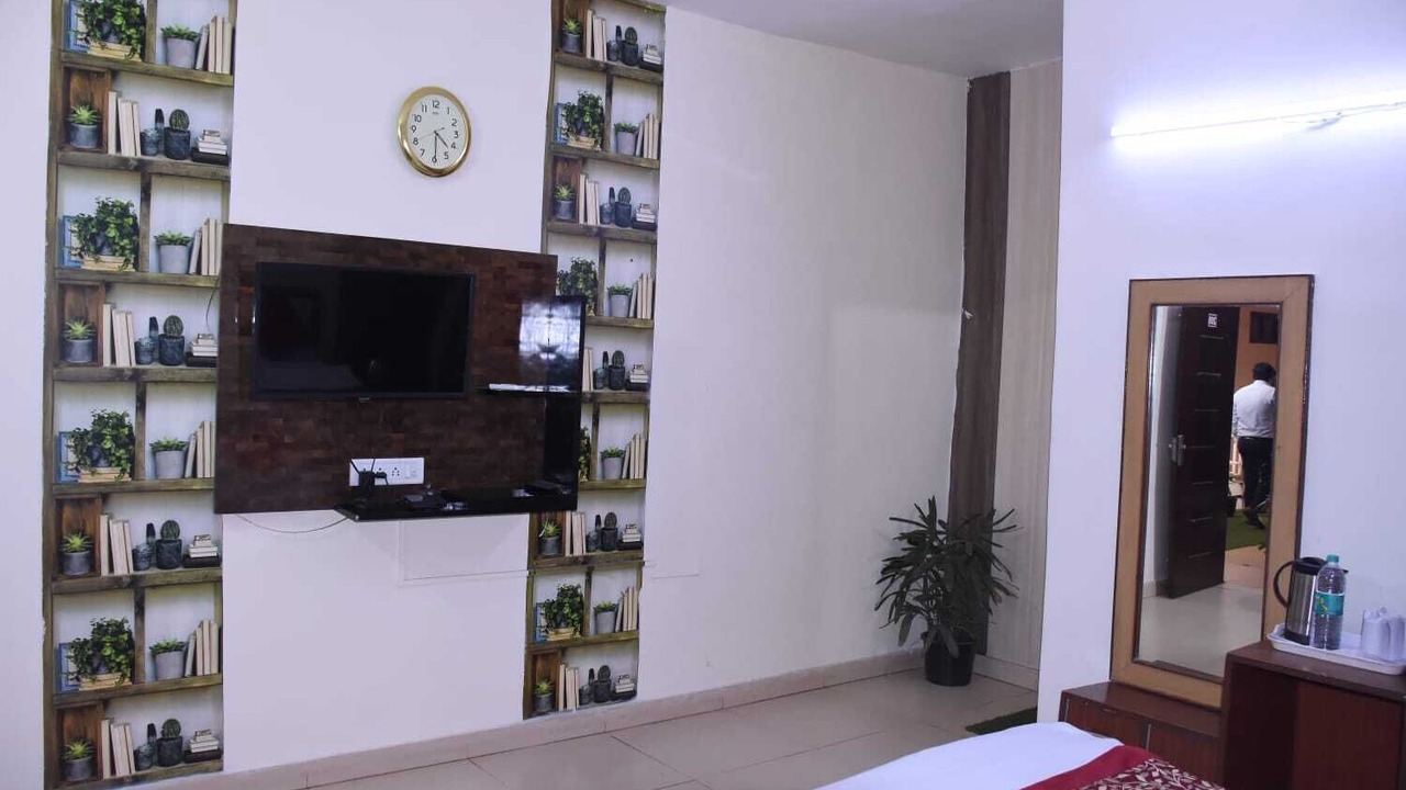 Photo of Bedroom in Meerut