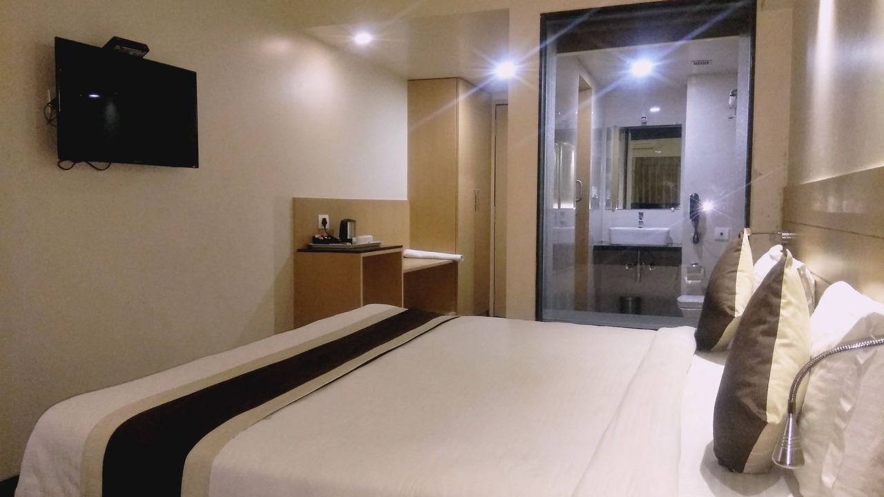 Photo of Bedroom in Vapi