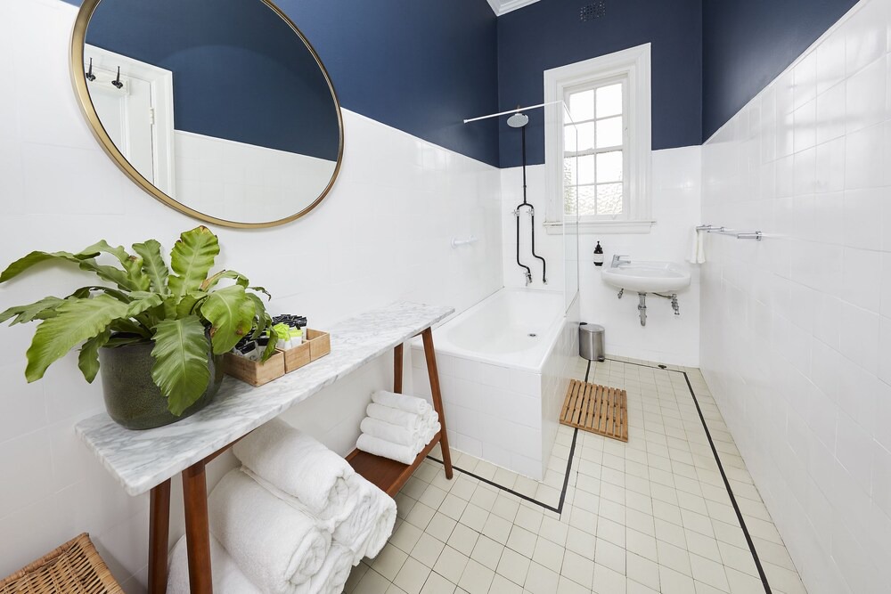 Photo of Bathroom in Willoughby
