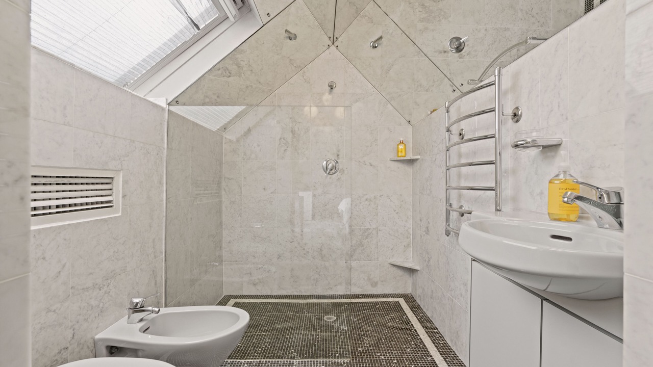 Photo of Bathroom in Kirribilli