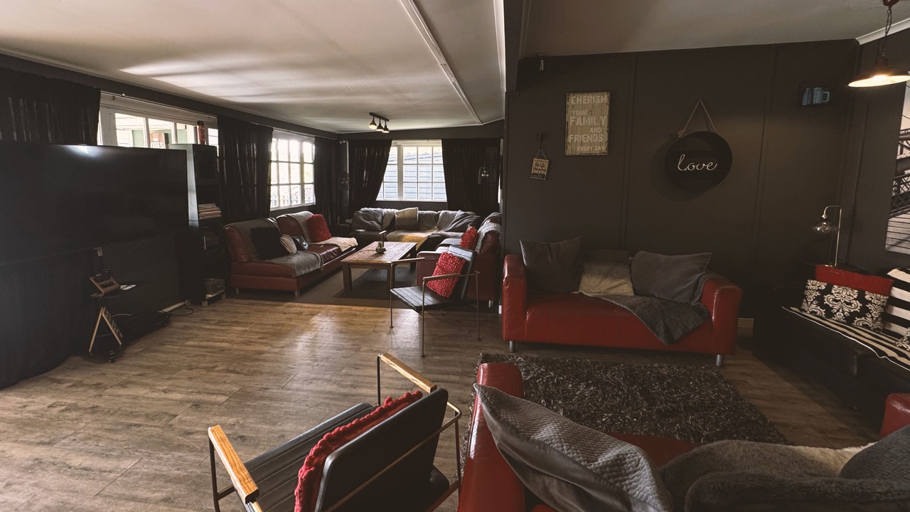 Photo of Livingroom in Penrose