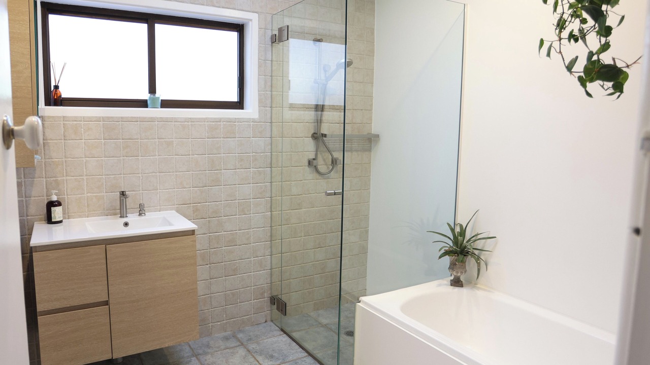 Photo of Bathroom in Avalon Beach