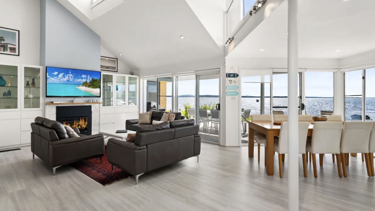 Photo of Livingroom in Salamander Bay